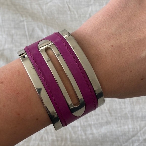 Tod’s Silver & Leather Cuff Bracelet - Picture 2 of 9
